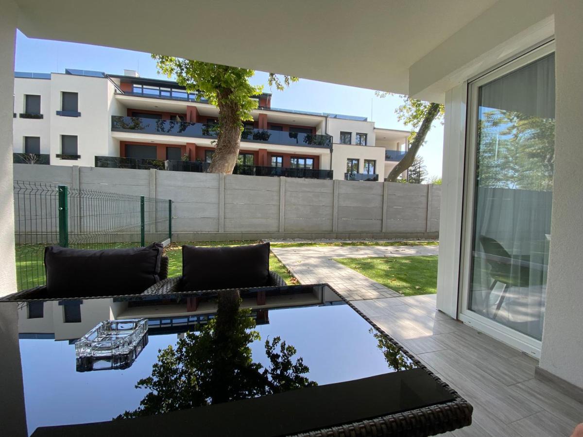 Sunshine Homes Zamárdi Exteriör bild
